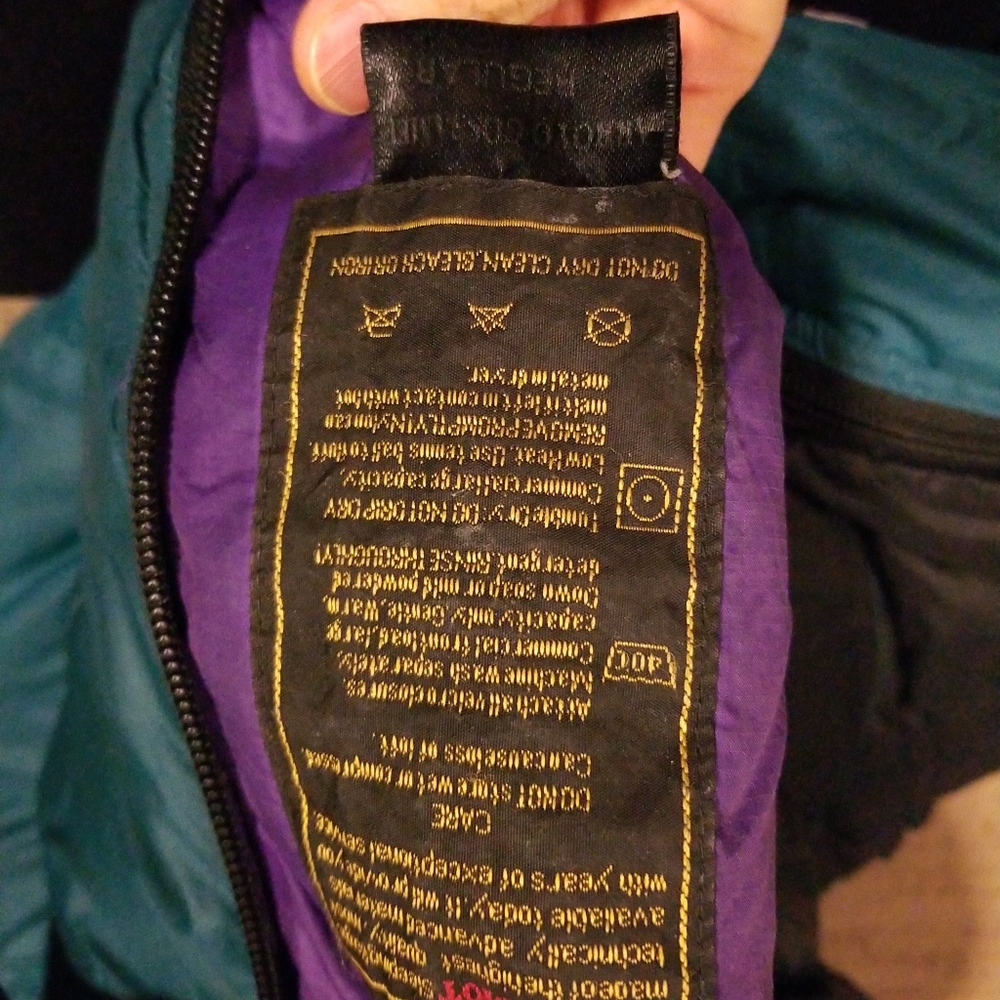 SOLD Marmot Ultralightweight sleeping bag - Picture 3 of 7